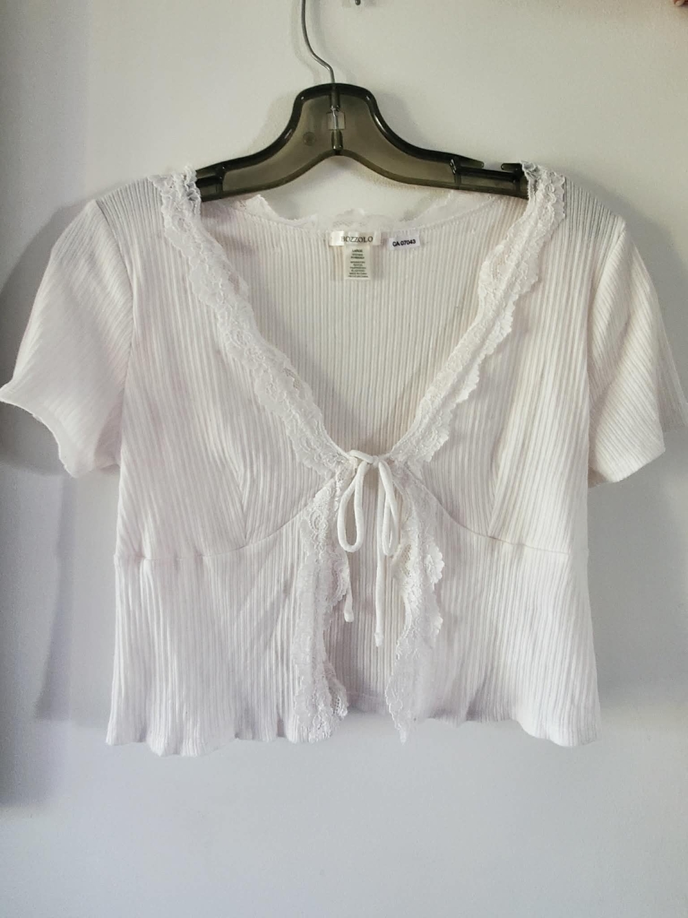 Bozzolo White Ribbed Lace-Trim Tie-Front Crop Top